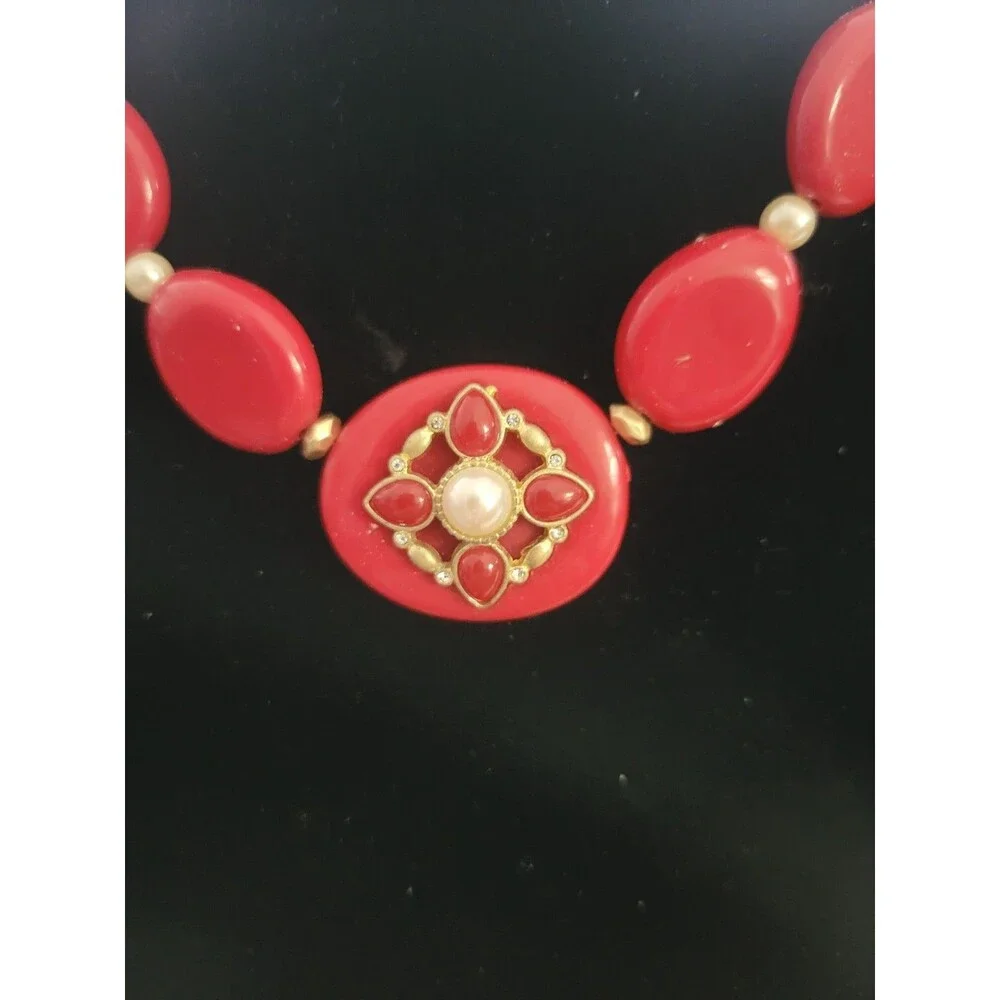 Vintage 1980's Chunky Red Statement Necklace Avon NRT Faux Pearl 3" Extender - Picture 4 of 9